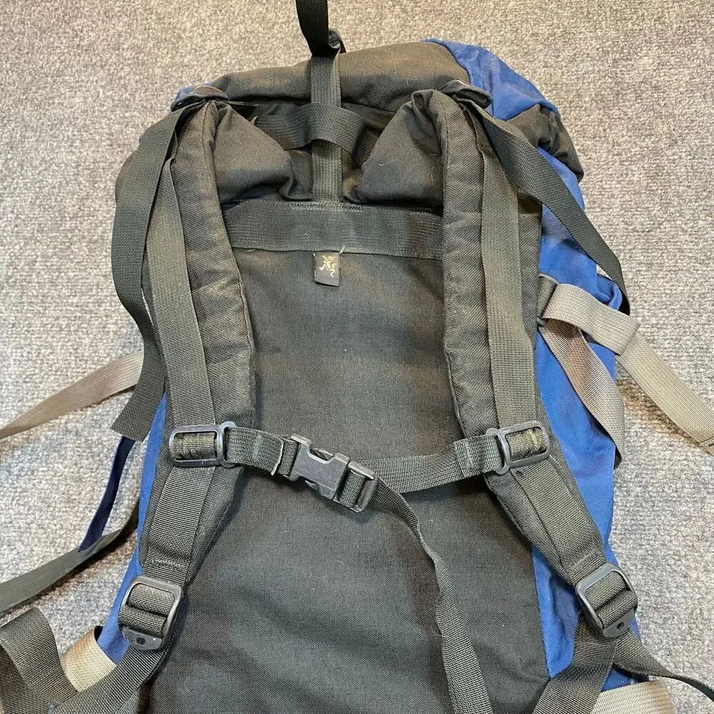 Vintage Arcteryx Bora 40 Liter Black Blue Hiking Technical Backpack Durable